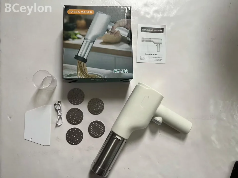 Pasta maker
